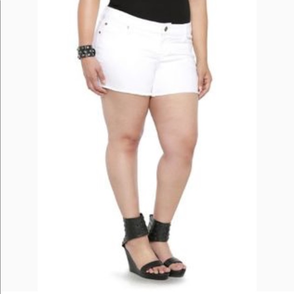 torrid white shorts